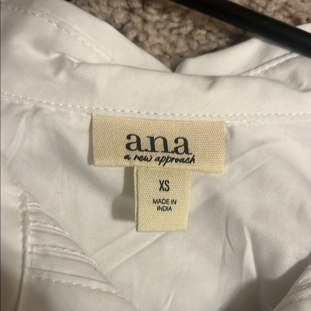 a.n.a White Button Down Shirt - Picture 3 of 4